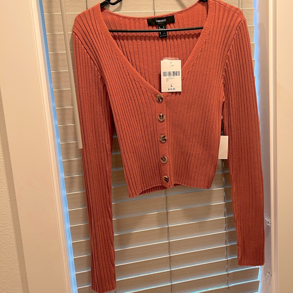 New Forever 21 coral crop top. Size L.